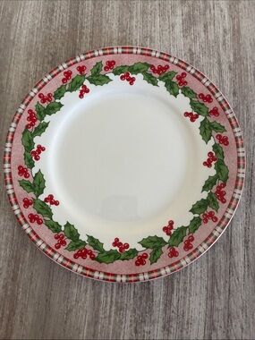 Set of 4 Essential Home Tartan Plaid Salad Plates Christmas Holly